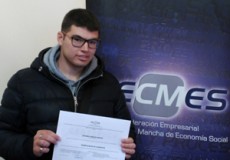 Alfonso Martín concluye con éxito el Curso de Manipulador de Alimentos que ha desarrollado durante cinco meses